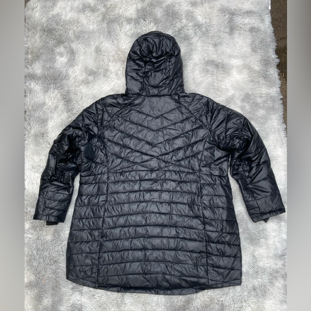 Columbia Women's Hooded Packable Puffer Jacket in Charcoal - Picture 5 of 12